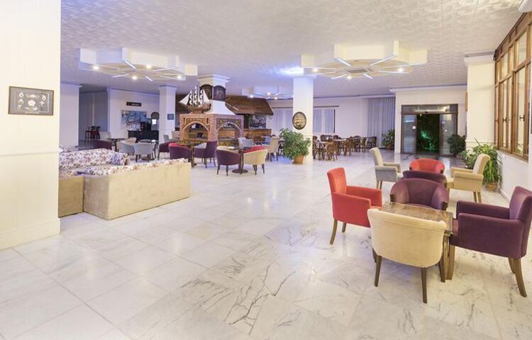 Sailor's Beach Club