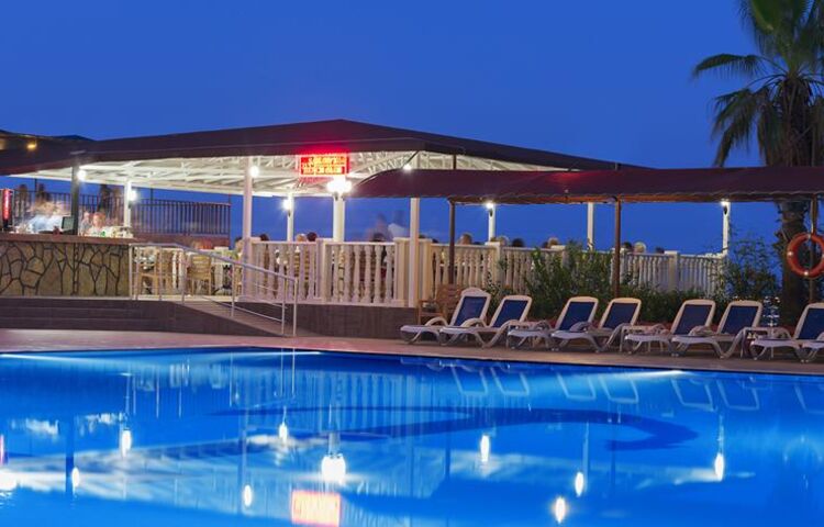 Sailor's Beach Club