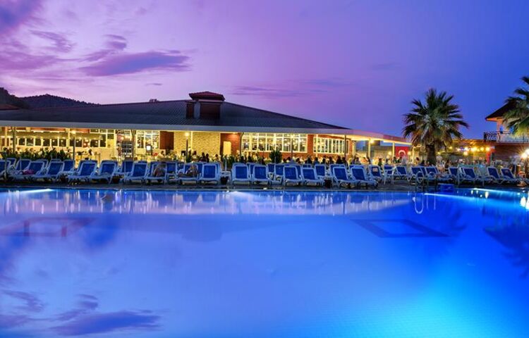 Sailor's Beach Club