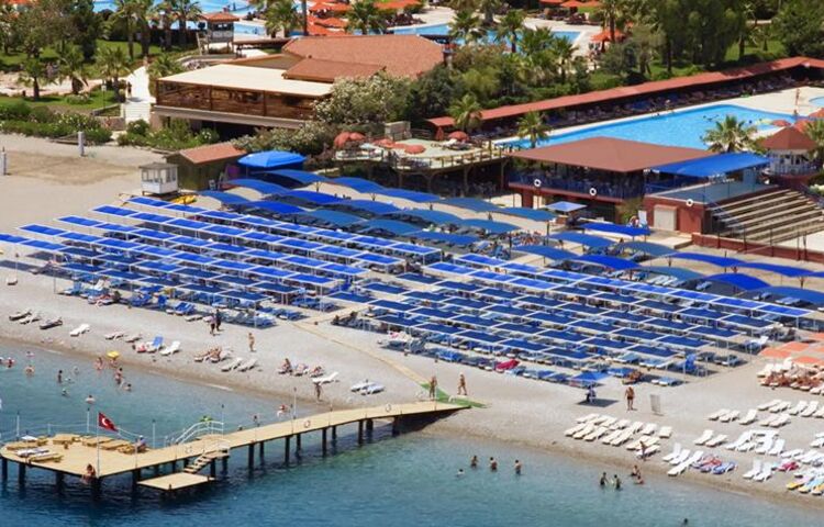 Sailor's Beach Club