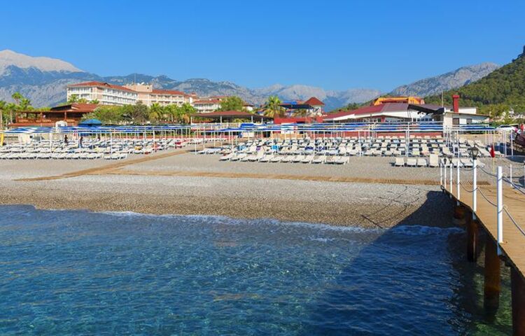Sailor's Beach Club