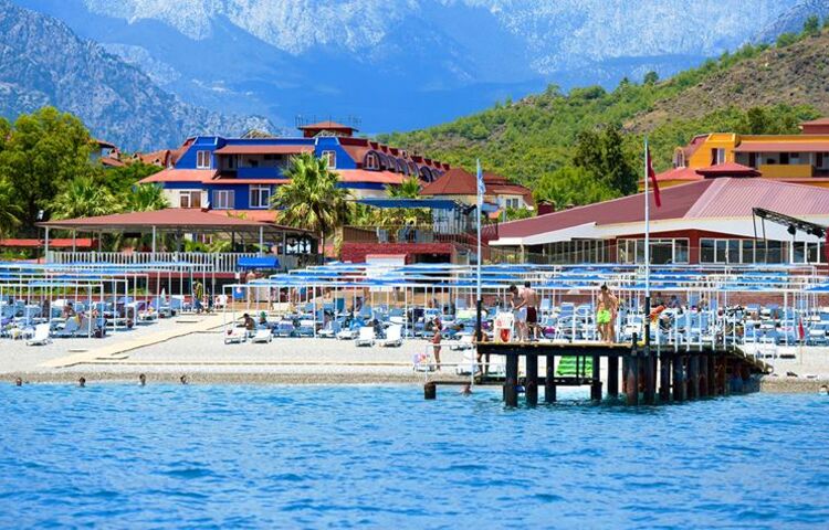 Sailor's Beach Club