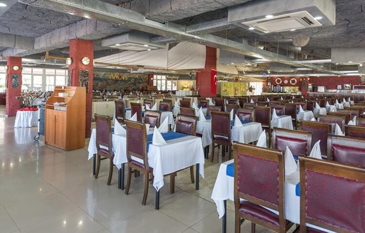 Sailor's Beach Club