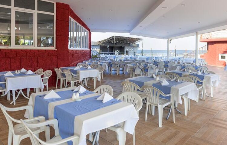 Sailor's Beach Club