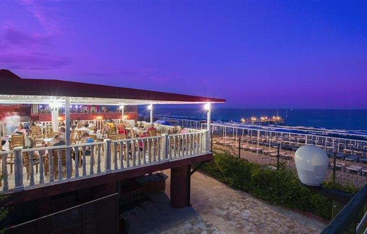 Sailor's Beach Club