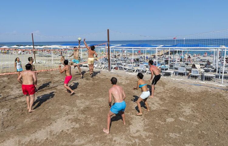 Sailor's Beach Club