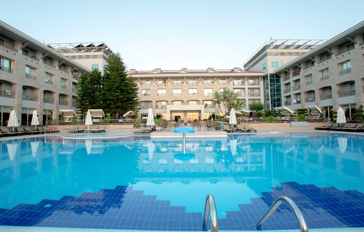 Fame Residence Kemer & Spa