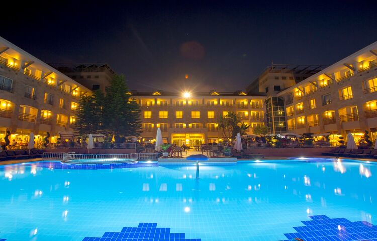 Fame Residence Kemer & Spa