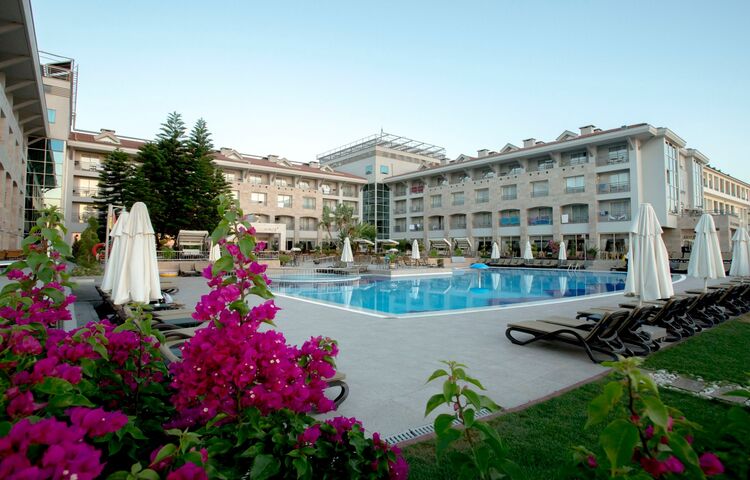 Fame Residence Kemer & Spa