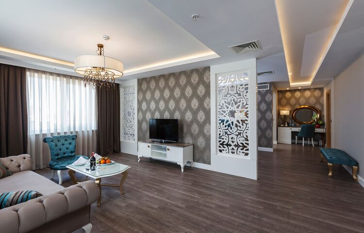 Karmir Hotel Resort & Spa