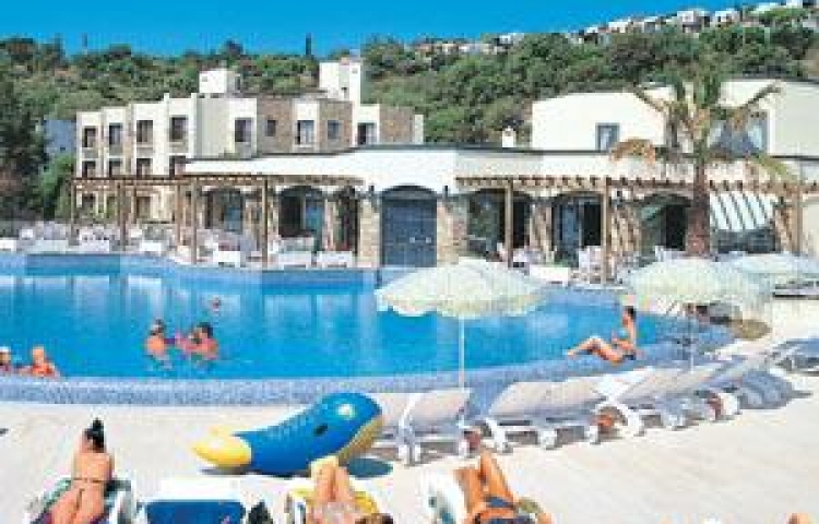3S BEACH CLUB