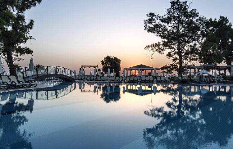 Crystal Aura Beach Resort Spa