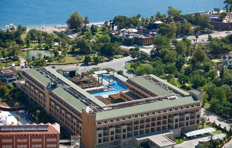 Crystal Deluxe Resort Spa Hotel