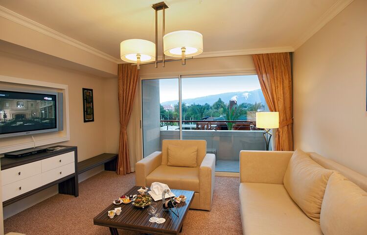 Crystal Deluxe Resort Spa Hotel