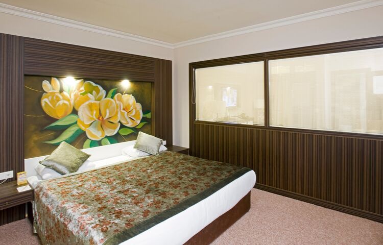 Crystal Deluxe Resort Spa Hotel