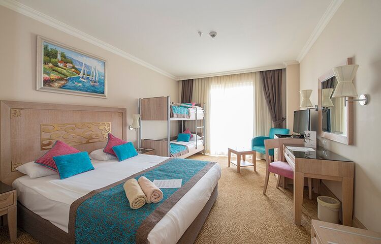 Crystal Deluxe Resort Spa Hotel