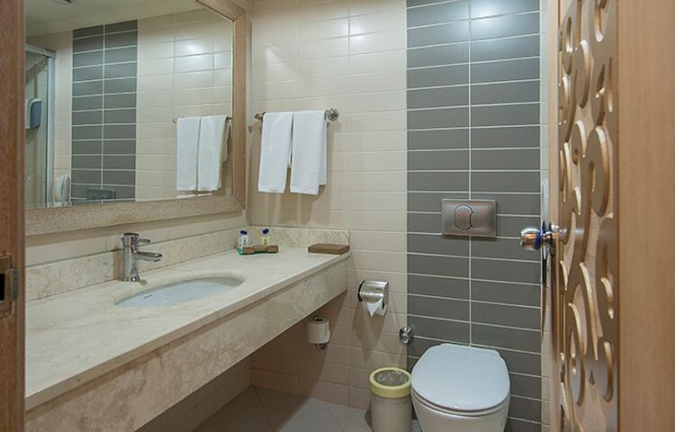 Crystal Deluxe Resort Spa Hotel