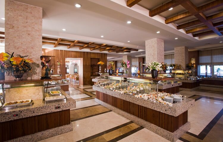 Crystal Deluxe Resort Spa Hotel