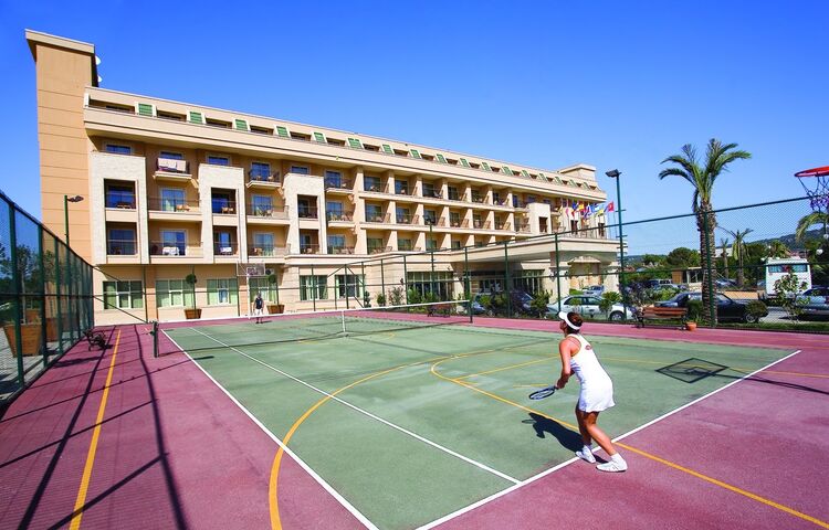 Crystal Deluxe Resort Spa Hotel