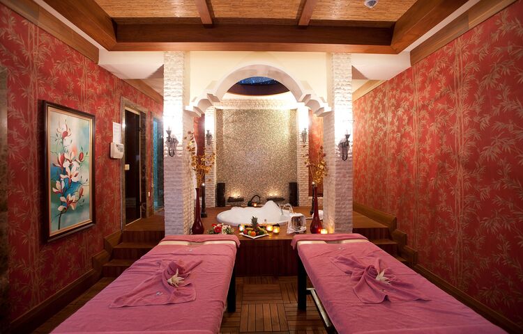 Crystal Deluxe Resort Spa Hotel
