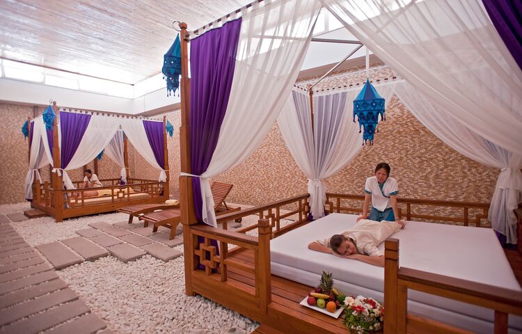 Crystal Deluxe Resort Spa Hotel