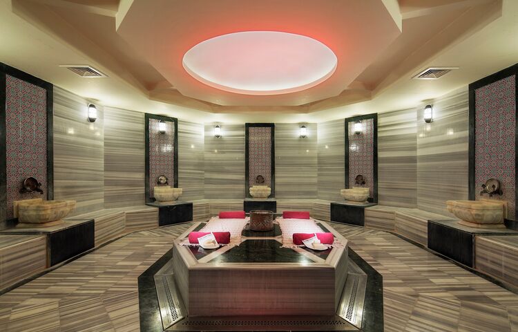 Crystal Green Bay Resort & SPA