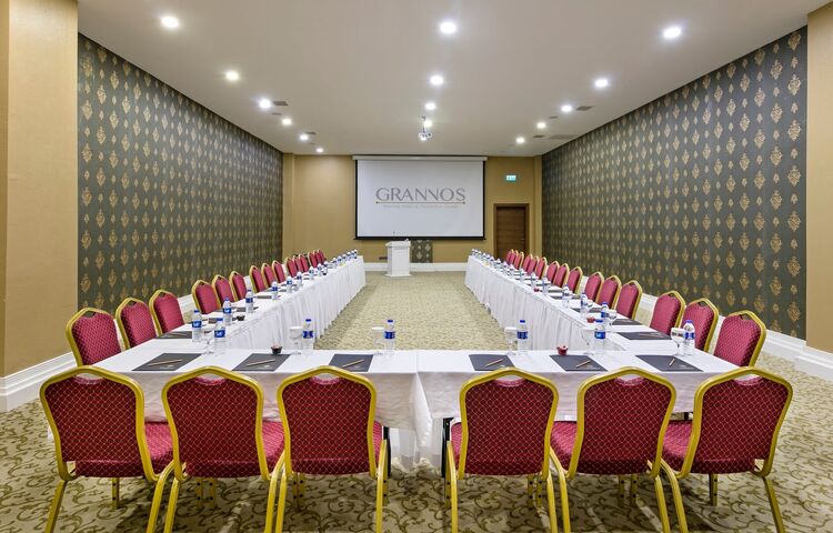Grannos Thermal Hotel & Convention Center