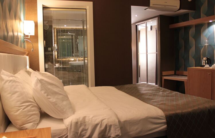 Akol Hotel