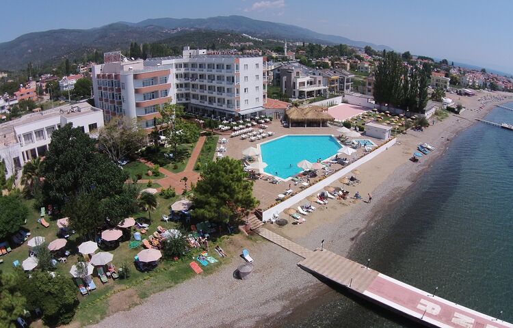 Rena Hotel