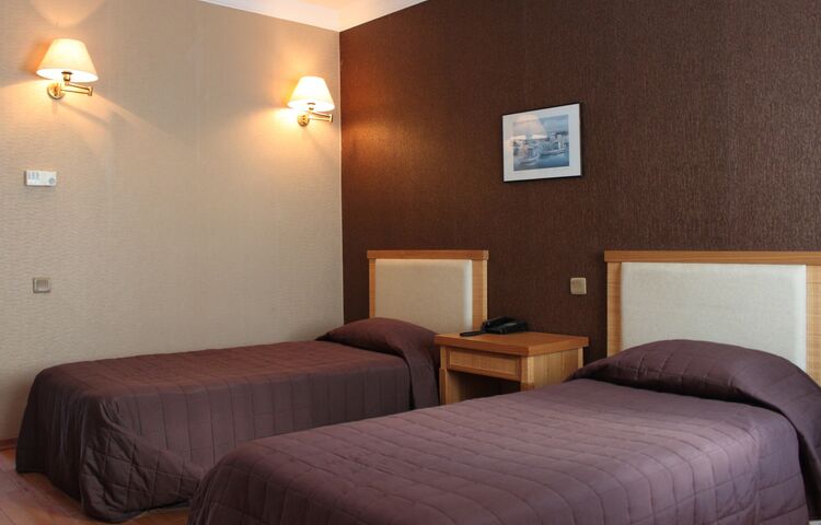 Rena Hotel