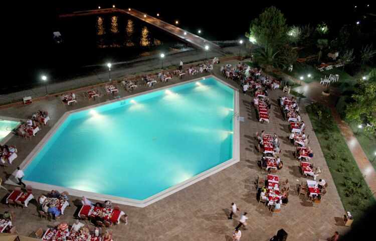Rena Hotel