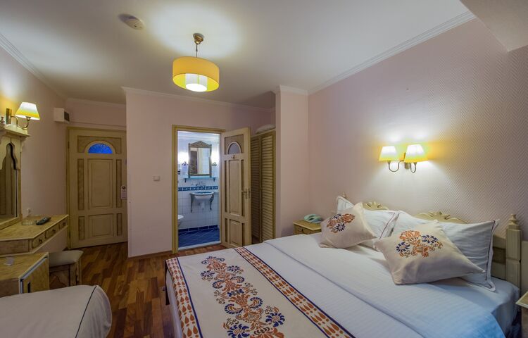 Assos Nazlıhan Hotel
