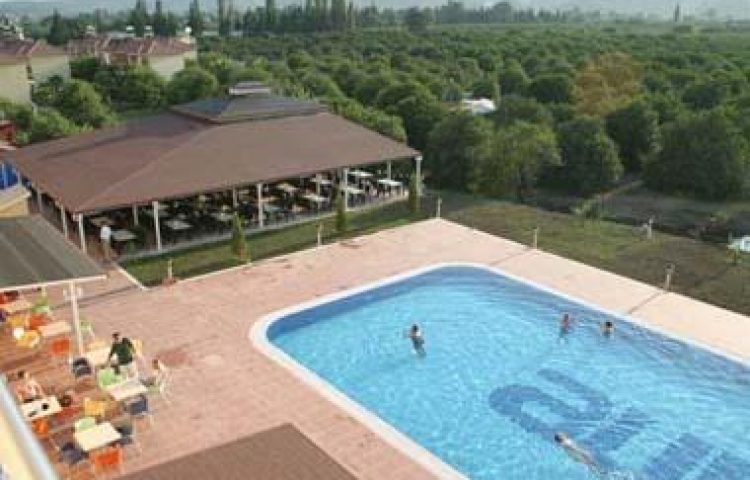 AURA RESORT HOTEL 