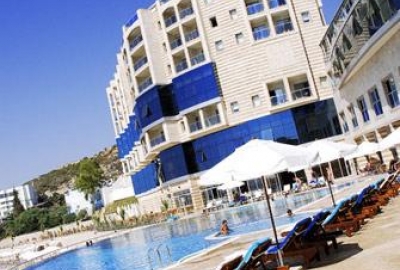 CHARiSMA DELUXE HOTEL