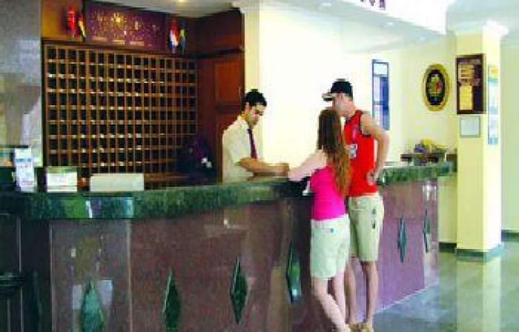 HEDEF KLEOPATRA GOLDEN SUN HOTEL