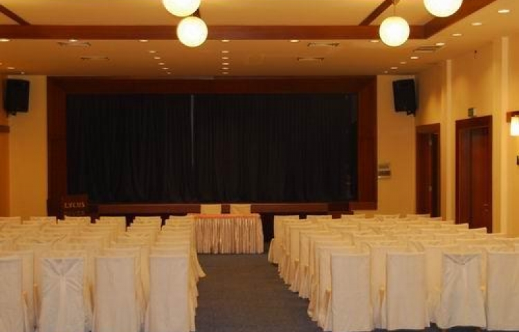 LYCUS RIVER HOTEL