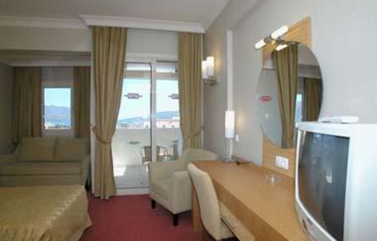 GRAND CETTIA HOTEL