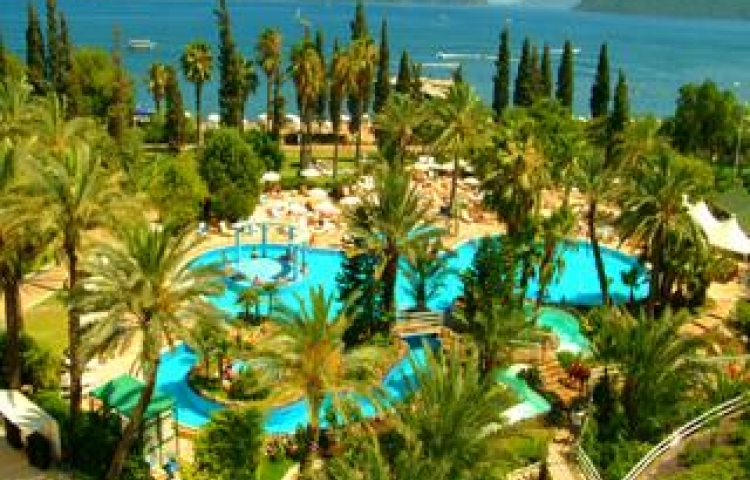 GRAND AZUR HOTEL