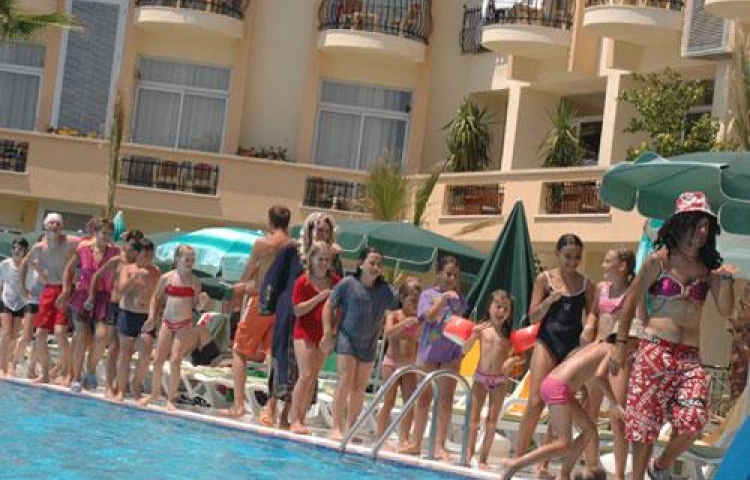 CAMYUVA BEACH HOTEL