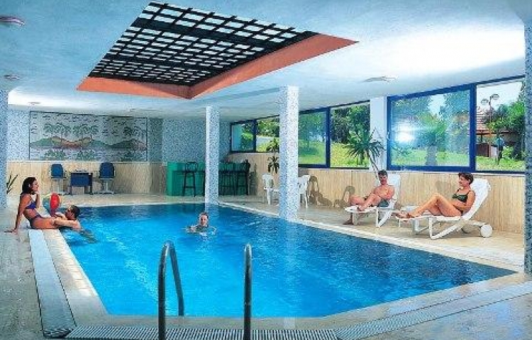 MAHBERi BEACH HOTEL