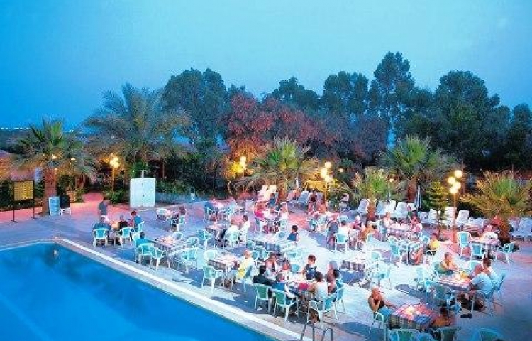 MAHBERi BEACH HOTEL
