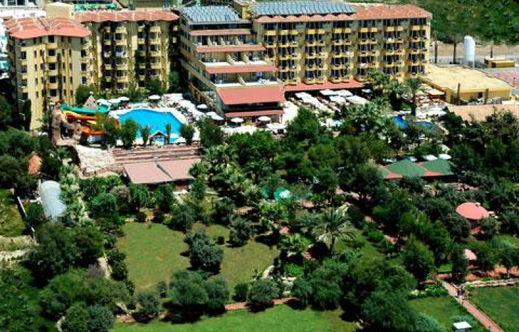 MAHBERi BEACH HOTEL