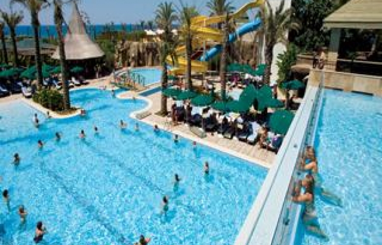 AMARA BEACH RESORT SIDE