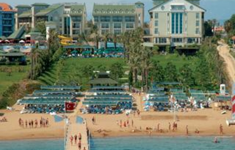 AMARA BEACH RESORT SIDE
