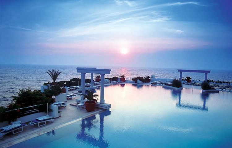 KORUMAR  DELUXE HOTEL