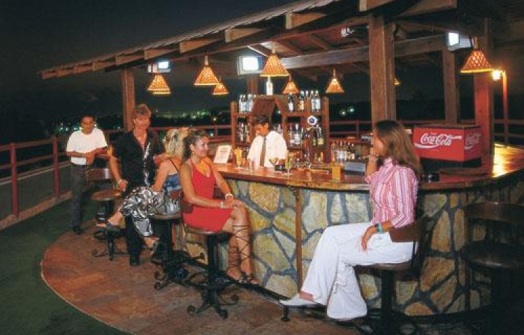 ARINNA HOTEL 