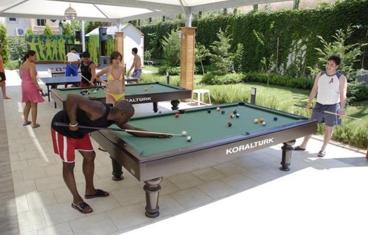 ROYAL GARDEN HOTEL