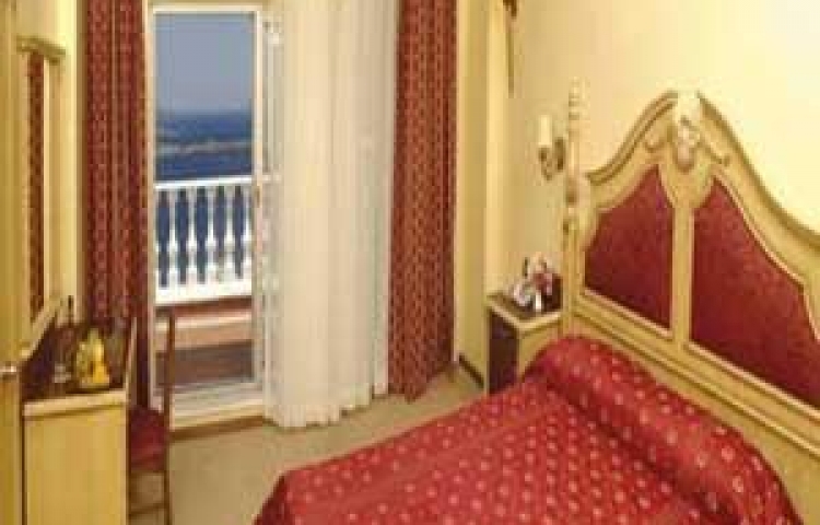 GRAND NEWPORT HOTEL