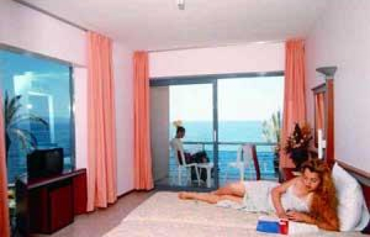 FAUSTINA HOTEL
